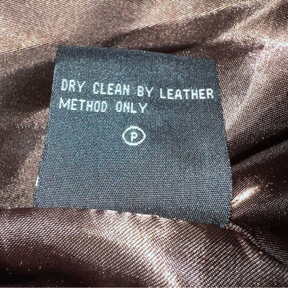 Pamela McCoy 100% Leather Coat Size Small - Picture 9 of 11